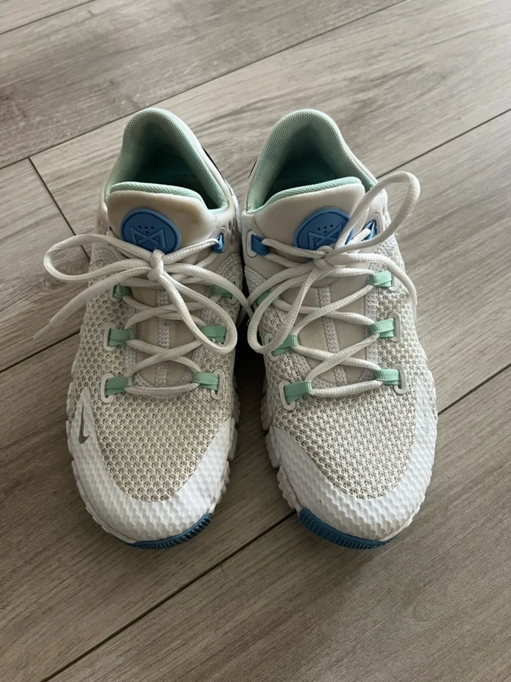 Nike White Athletic Sneakers with Mint and Sky Blue Accents - Picture 2 of 4